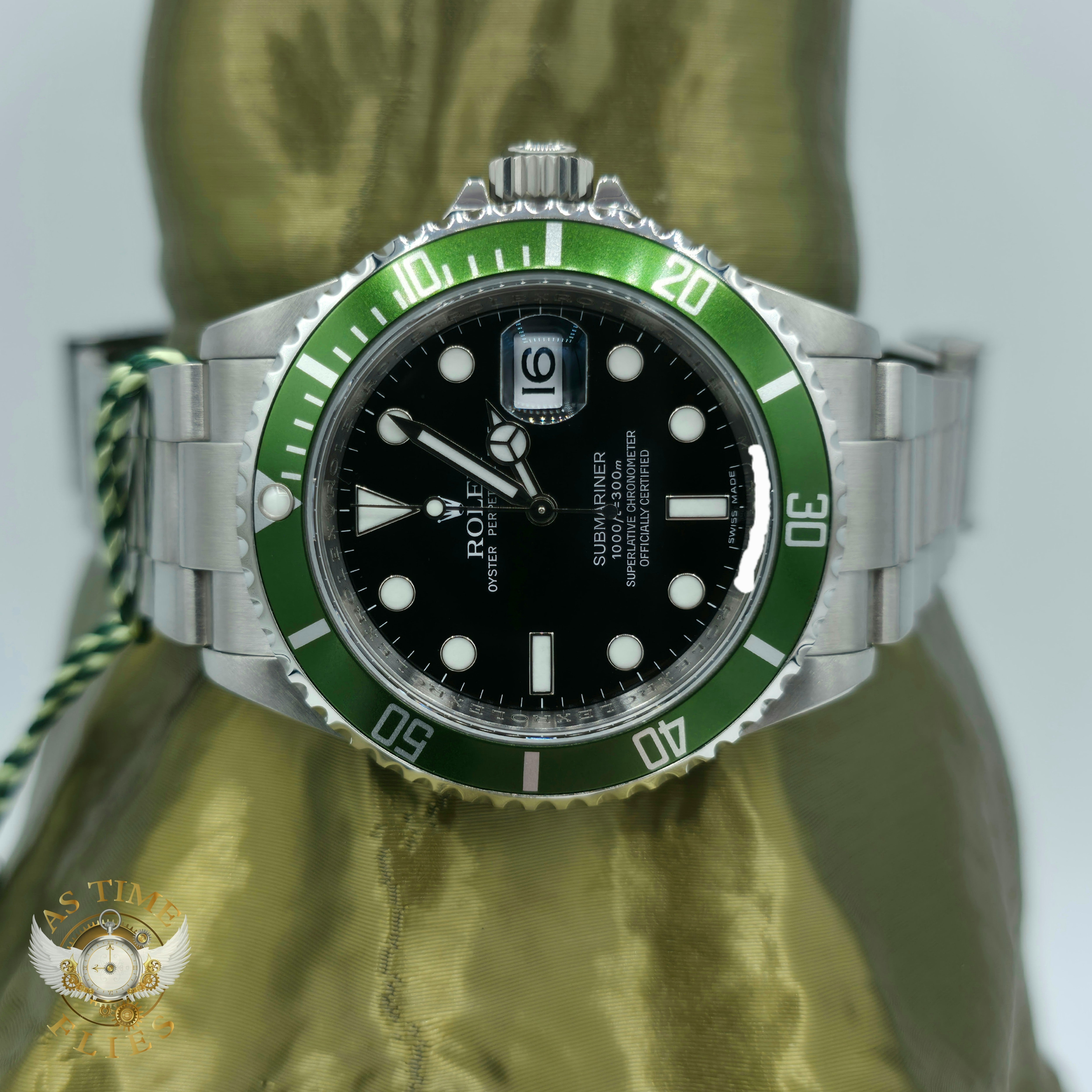 Rolex Submariner Date 16610LV “Kermit” - Main Image