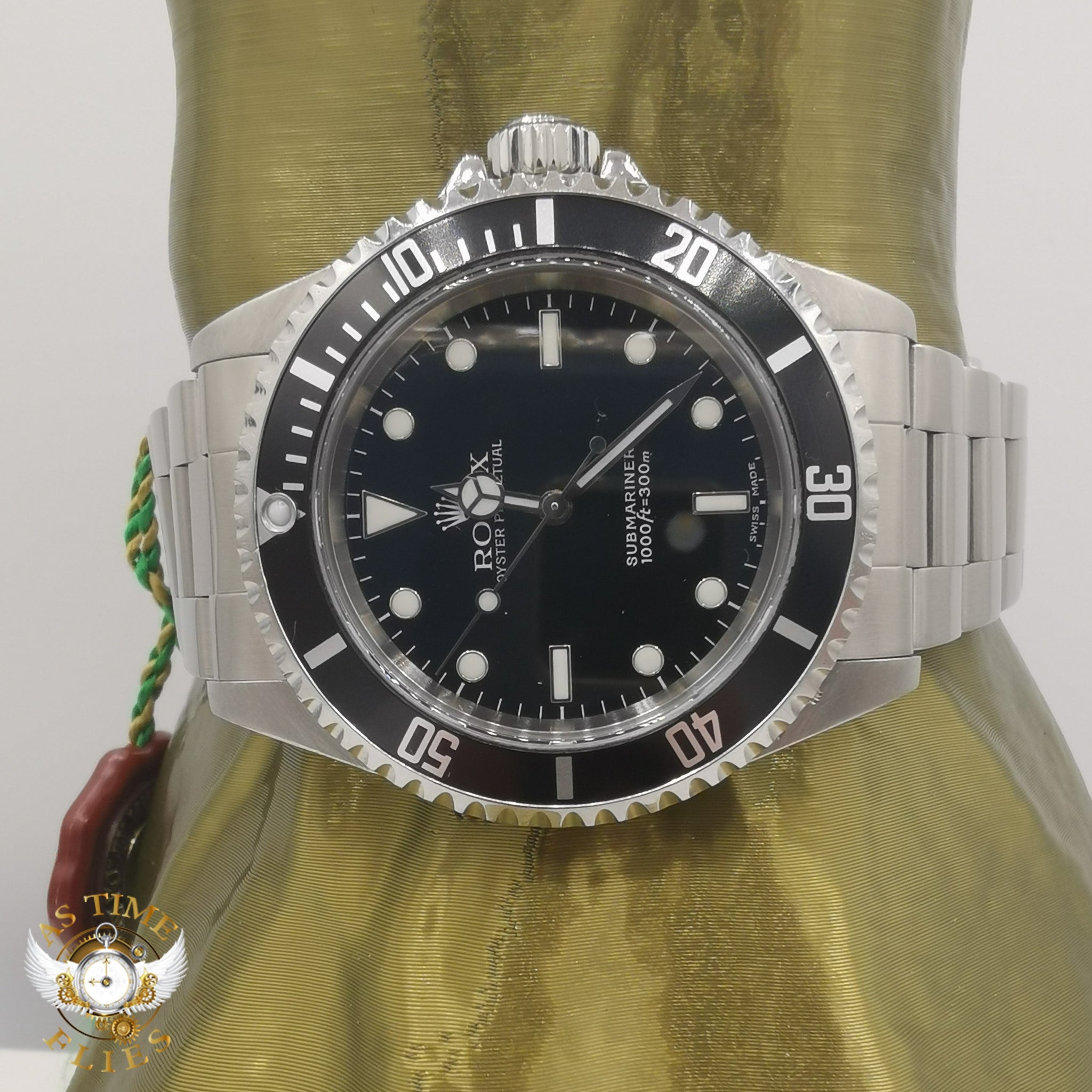 Rolex Submariner Ref. 14060M Box & Papers