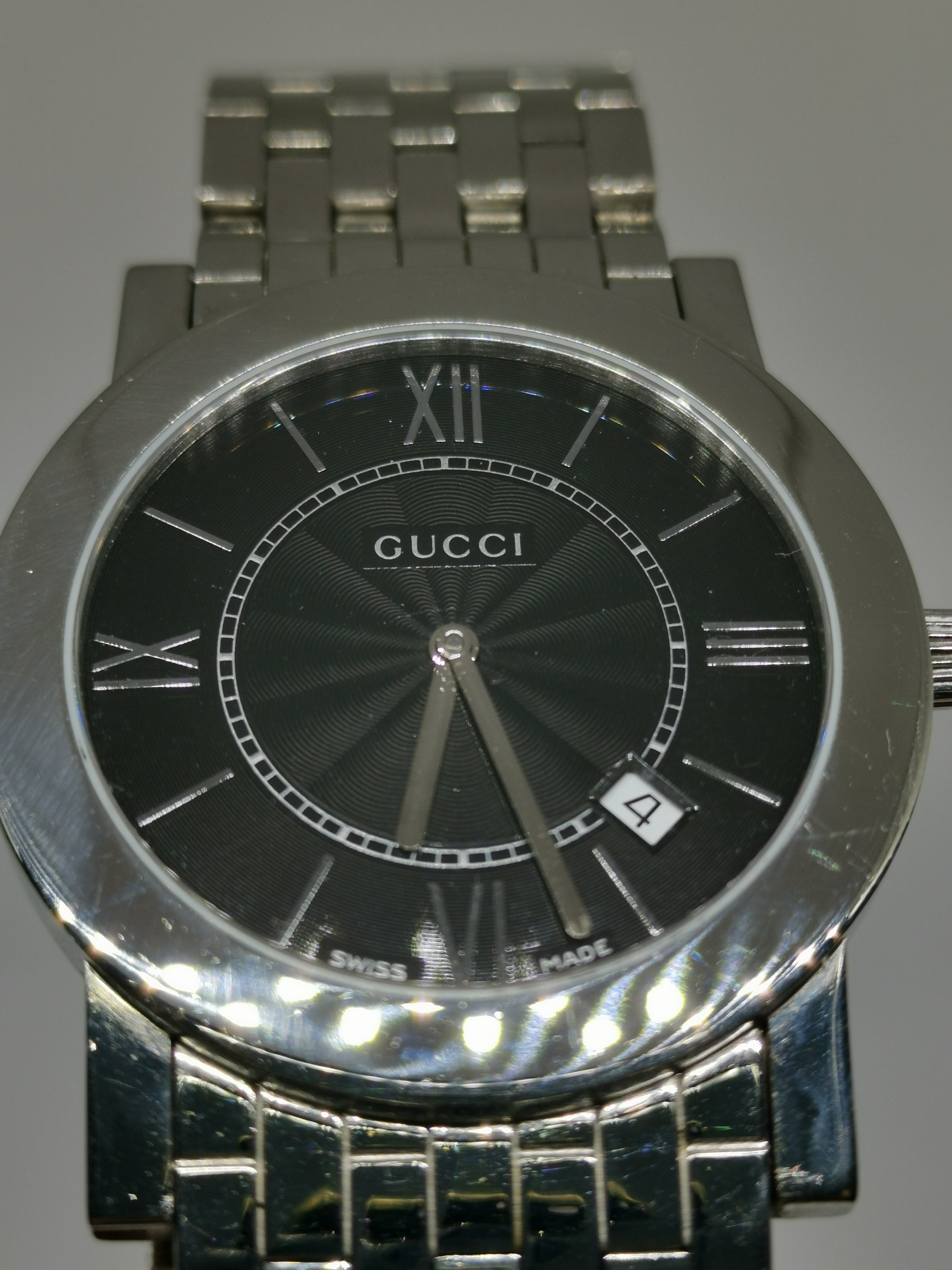 Gucci Ref. 5200M.1