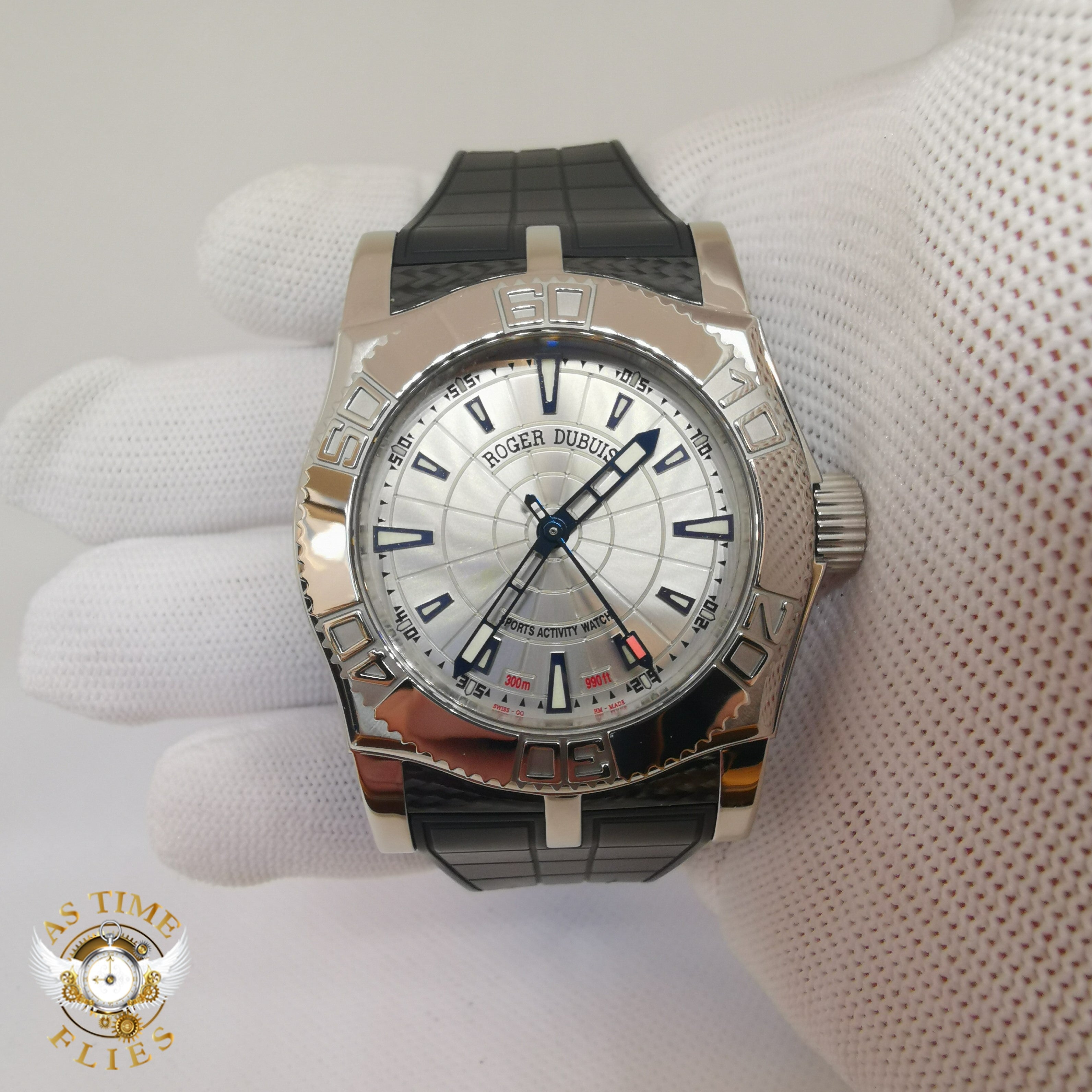 Roger Dubuis Easy Diver 888 Ltd Edition