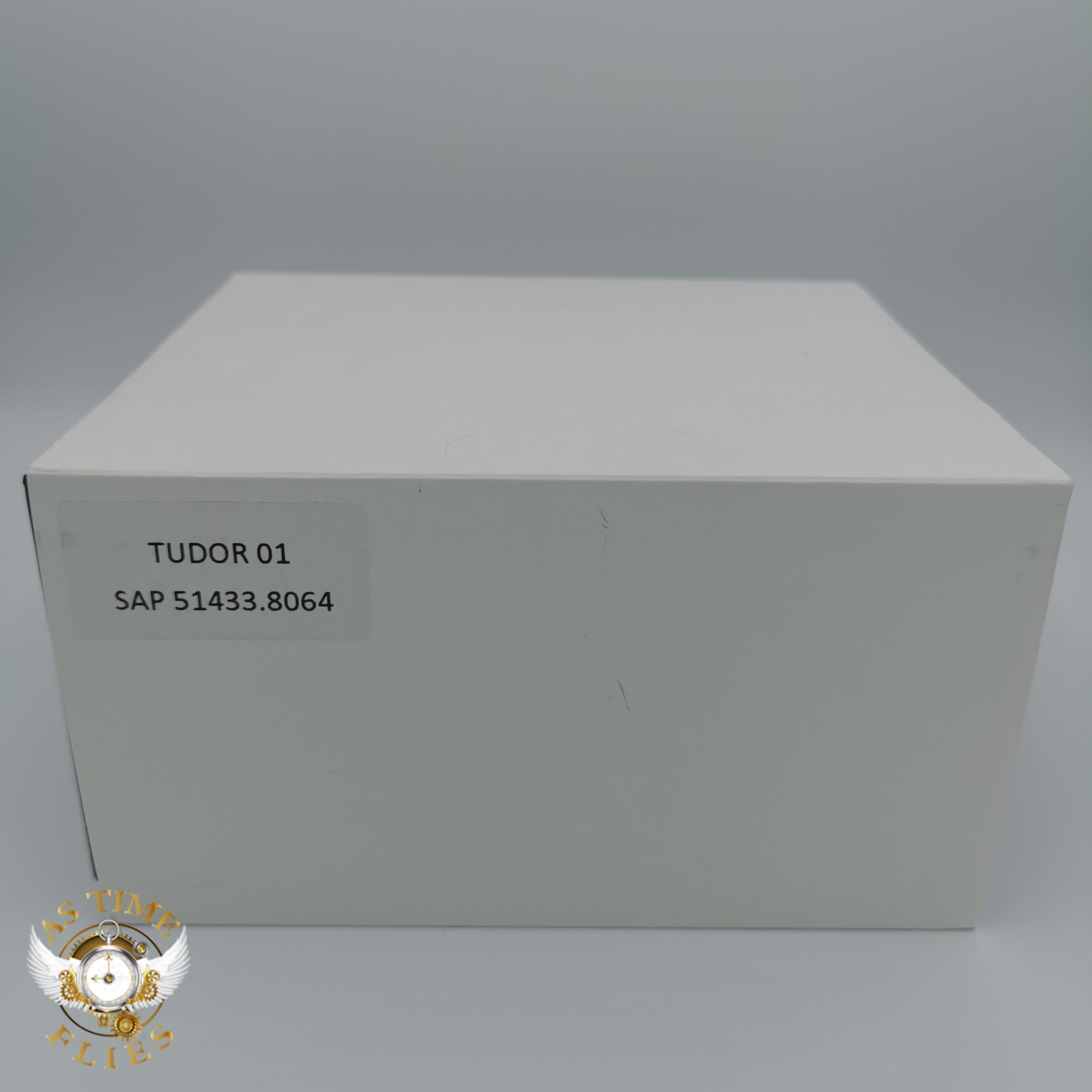 Tudor Royal M28600-0002 '23 card, box and papers