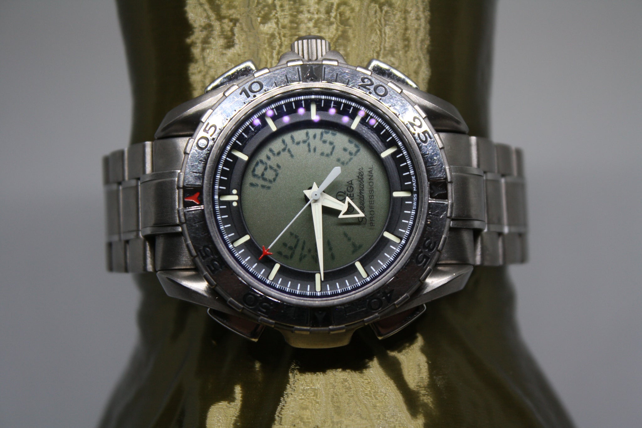 Omega deals speedmaster x33