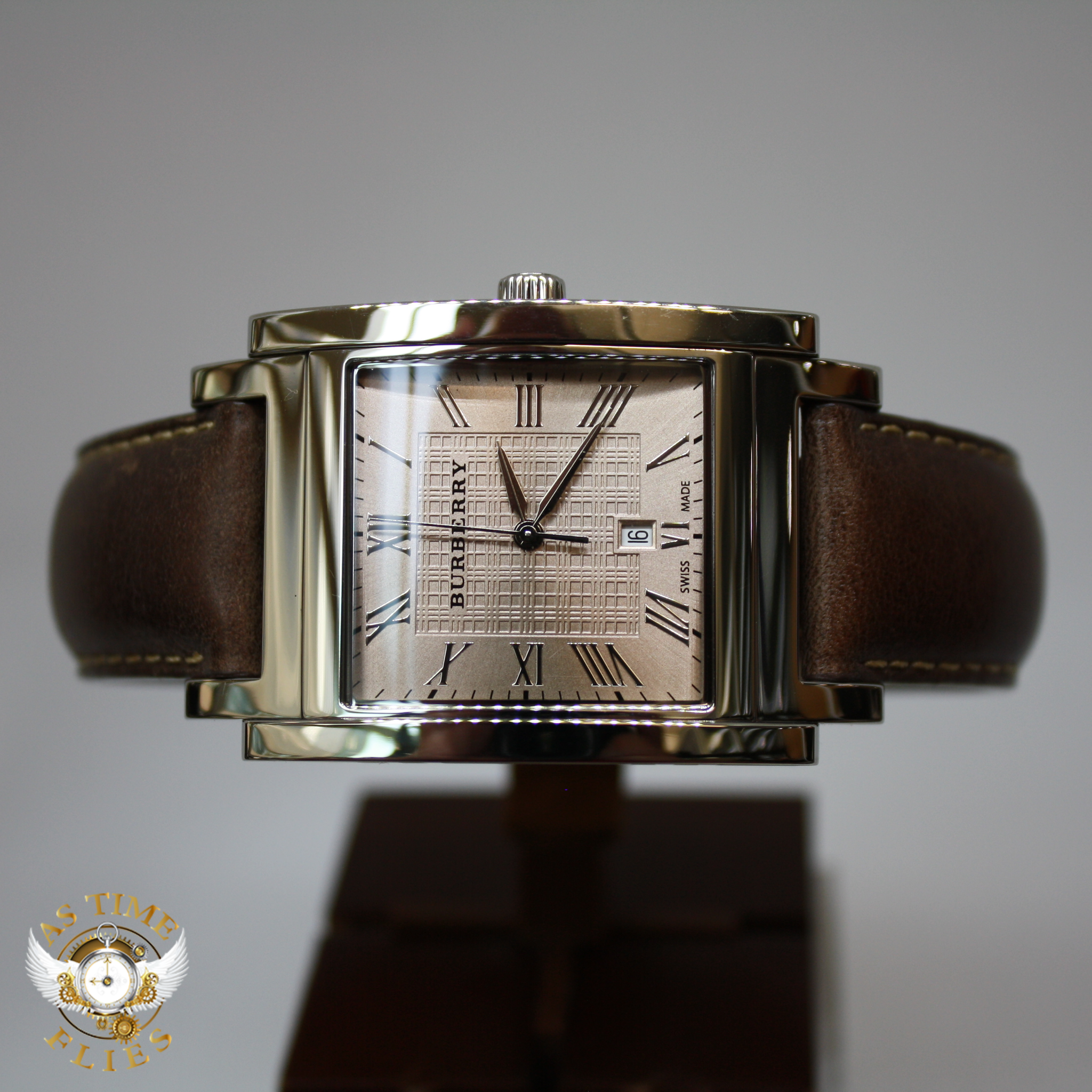 Burberry square watch online