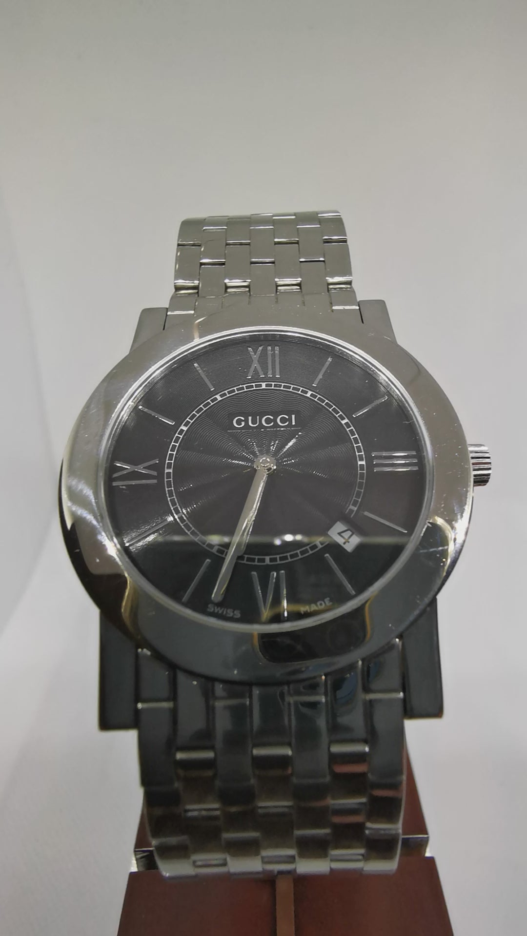 Gucci 5200m best sale